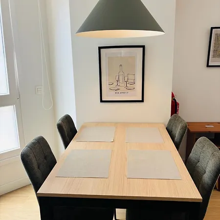 Dorre Luzea Apartamentuak 자라우츠