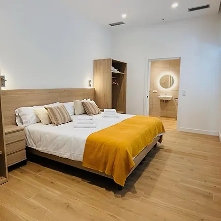 Dorre Luzea Apartamentuak 자라우츠