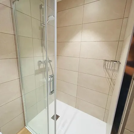 Dorre Luzea Apartamentuak Apartment Zarautz